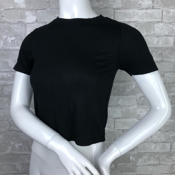 NWT Design Lab Crop Tee - Picture 4 of 6